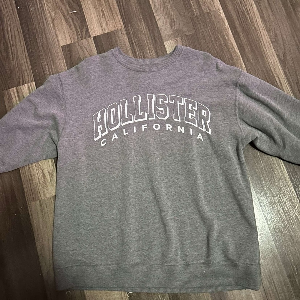 Hollister shirt
